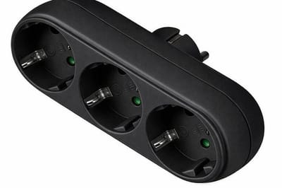 Elektrawebshop Stopcontact stekker 3 voudig zwart horizontaal met randaarde - 226661