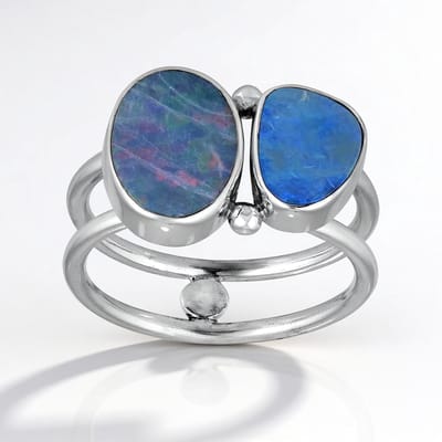 Cavill - Zilveren Ring - 925 Sterling Zilver - Opaal Doublet 3,5 ct - Modern Design met Blauwe en Paarse Tint - Damesring MONOSONO