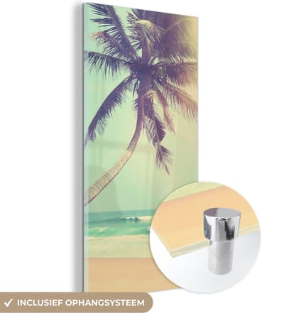 MuchoWow® Glasschilderij 20x40 cm - Schilderij acrylglas - Retro - Palmboom - Zon - Zomer - Foto op glas - Schilderijen