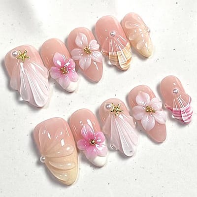 30-Delige set handgemaakte korte, amandelvormige plaknagels | Nude-roze en gele kleurovergang met 3D-accenten van schelpen, bloemen en zeesterren | Herbruikbare kunstnagels van salonkwaliteit voor dames en meisjes