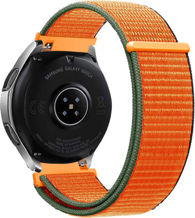 Strap-it Nylon Bandje 20mm – Kumquat – Geschikt voor Samsung Galaxy Watch 7 (44 & 40mm) / Watch 6 (Classic) / Watch 5 (Pro) / Watch 4 (Classic) / Watch FE / Watch 3 41mm / Active (2) 40 & 44mm / Watch 42mm / Gear Sport / Garmin Vivoactive 3 / 5