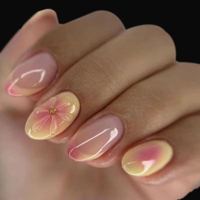 Set van 24 Korte Amandelvormige Valse Nagels met Gele Franse Tip en 3D Bloemen, Herbruikbare Nagels voor Feestdagen en Verjaardagen, Perfect Cadeau voor Vrouwen en Meisjes