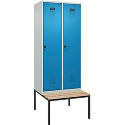C+P Evolo Plus garderobekast, 2 vakken, 400 mm vakbreedte, met bank eronder, B 800 x D 815 x H 2120 mm, draaigrendel, lichtgrijs/lichtblauw