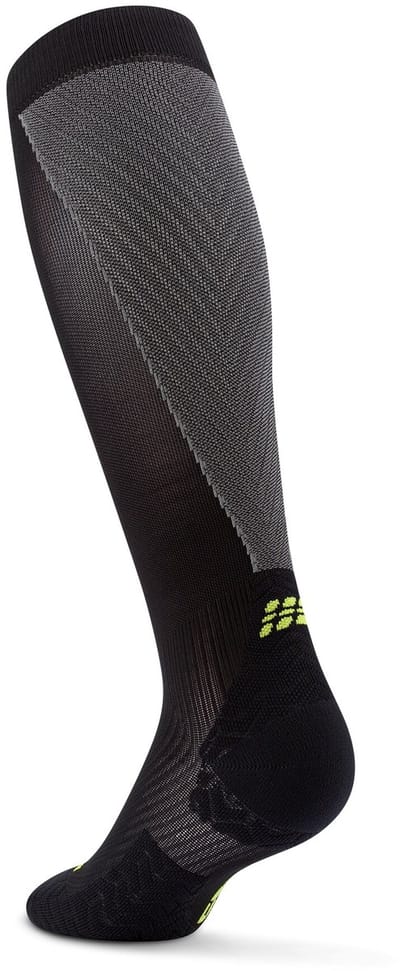 CEP Core Run Ultralight Compressiekousen - Zwart/grijs