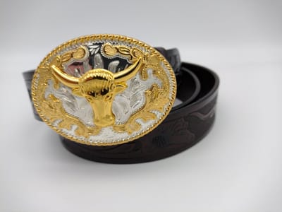 RR22-82.br.120 : Halflonghorn Head Big Buckle zilver/goud aan donkerbruin Leren Riem, donkerbruin Skull & Flower, 120 cm