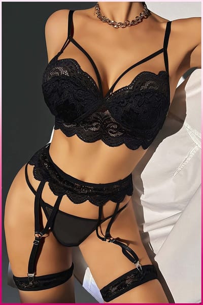 Purple-Daisy Sexy Lingerie set 4-delige set Lingerie Setje – Verleidelijke BH met Jarretels & Hoge Taille String – Sexy Bruidslingerie – Chique – Erotisch PDS0055-Z - Maat 80B - ZWART