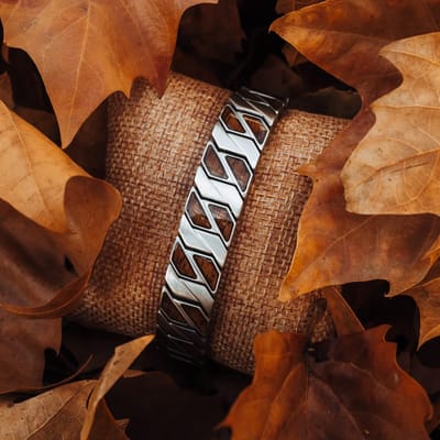 Holzkern armband Baritone (walnut-Zilver)