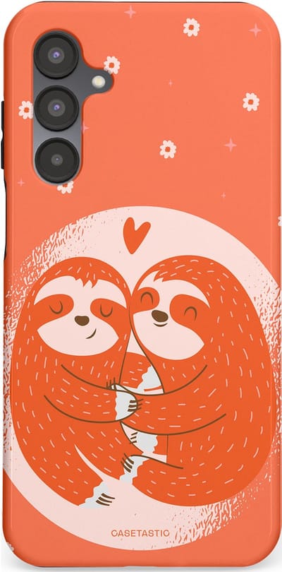 Casetastic Hoesje Geschikt voor Samsung A16 - Stijlvolle Beschermende Duo-layer Case - Oranje Pastel Roze Liefdes Koppel Luiaard
