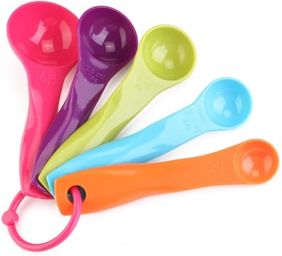 Dailygoods- Maatlepels Set van 5 - Kleurrijke Keukenweegschaal - Voedselhittebestendig ABS - Maatcups - Maatlepels voor Bakken - Afneembare Hangende Ring - Keukenmaatlepels