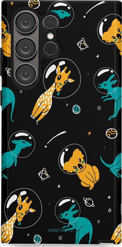 Casetastic Hoesje Geschikt voor Samsung S23 Ultra - Stijlvolle Beschermende Duo-layer Case - Donkere Ruimte Safari