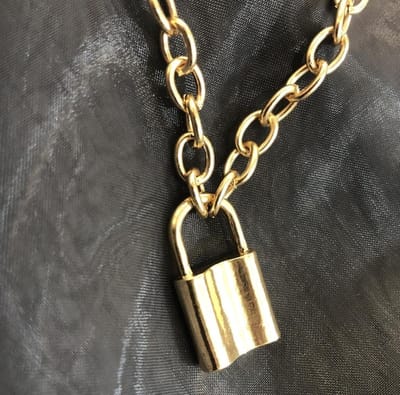 Hiden - Fashion Slot Necklace - Sieraden - Ketting Dames - Mode - Goudkleurig ketting - Kettingslot| Goudkleurig