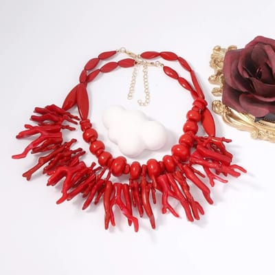Collier double couche en résine corail style bohème pour femme, Accessoires tendance et personnalisés pour plantes rouges, gothiques, Halloween red