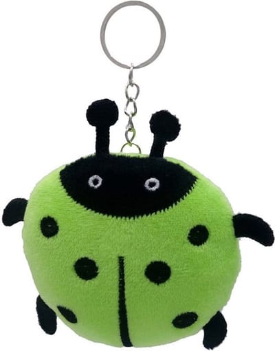 Een musthave, deze ontzettend leuke sleutelhanger in de vorm van een lieveheersbeestje! Een heel leuk idee om cadeau te geven aan iemand of voor jezelf te kopen en als sleutelhanger / tassenhanger aan je sleutelbos, tas, rugzak, etui te bevestigen.