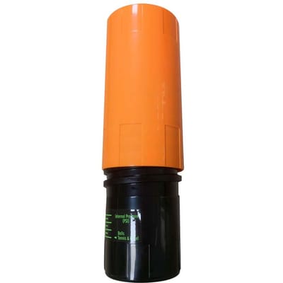 Le protège-balles de tennis garde les balles de tennis fraîches et rebondissantes comme une balle de tennis. Pièces d'outils de sport et orange