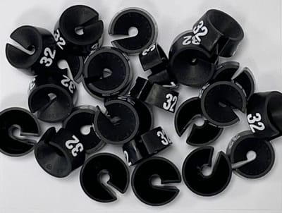 Bleijenberg Maatdopje maat 32 zwart - Maataanduiding voor kledinghangers per 25 stuks - Maatringetje Ø 20 mm - Kledinghangers - Kleerhanger - Kapstok - Mark-Brics - wisersizer