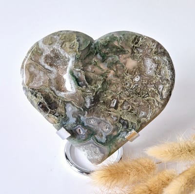 Edelsteen Grote Druzy Mosagaat Hart op Metalen Standaard – #49 214gram