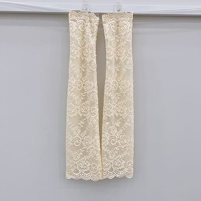 Manches de bras en dentelle d'été solaires pour femme Gants longs sans doigts Couvrants Conduite Élastiques Manches de bras anti-coup de soleil Mitaines sexy pour poignet beige