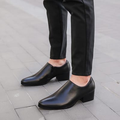 Zomer ademende trendy puntige leren schoenen heren hoofdlaag koeienhuid Koreaanse stijl heren schoenen formele leren schoenen 41 black