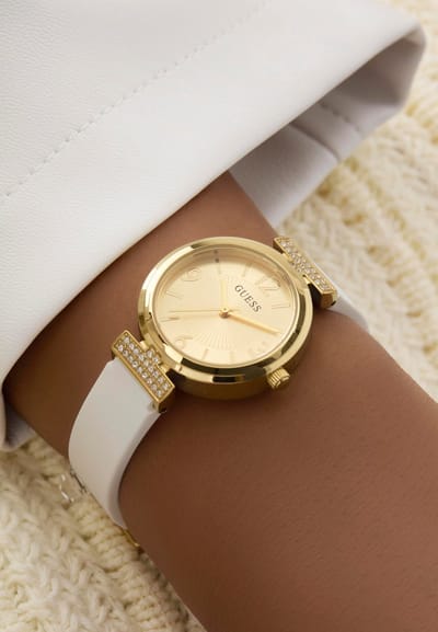 Guess Array Quartz Analoog Horloge Wit Kast Gemaakt Van 100% Roestvrij Staal En Een Armband Van 100% Siliconen 28 GW0912L2, GW0912L4