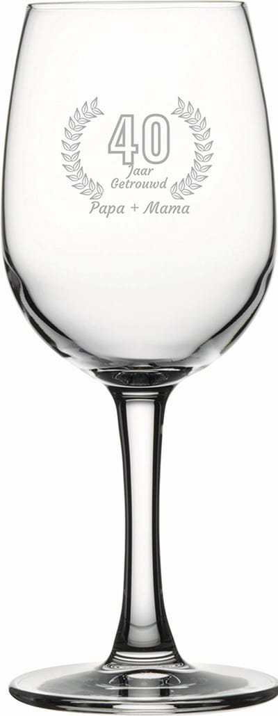 Gegraveerde witte wijnglas 26cl Papa + mama 40 jaar getrouwd
