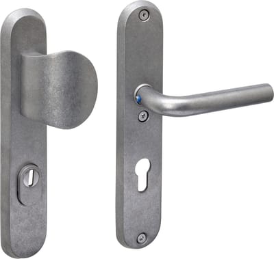 Intersteel SKG3 veiligheidsbeslag ovaal 250x50mm greep/kruk Luzern met veerconstructie profielcilindergat 72mm met kerntrekbeveiliging rvs getrommeld