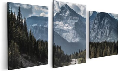Artaza Canvas Schilderij Drieluik Weg Voor De Grote Berg In Het Bos - 120x60 cm - Wanddecoratie Woonkamer - Schilderijen - Muurdecoratie