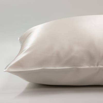 Perfect Sleep Set Soft Ivory - Kussensloop & Slaapmasker - Silk Heaven - 40x80cm