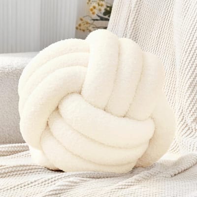 KZQ Off-white sierkussen met knoopversiering, een prachtig bankkussen, gemaakt van fluweel, rond sierkussen, geschikt voor kinderkamers, een geweldig cadeau, 22 cm in diameter.