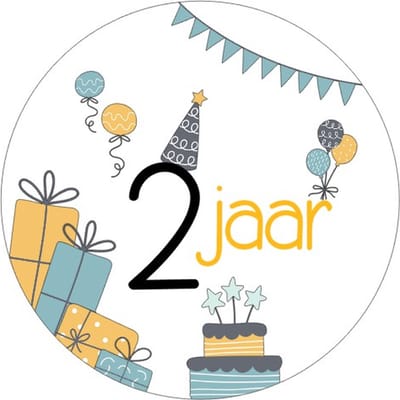 20x Sluitsticker 2 Jaar - Geel Blauw - 40 mm - Verjaardags sticker - Sluitzegel - Sticker Verjaardag jongens meisjes - Ballonnen - Cadeau's Kado's - Glossy - Sluitzegel - Wensetiket - Uitdelen - Jarig - Trakteren - Hoera