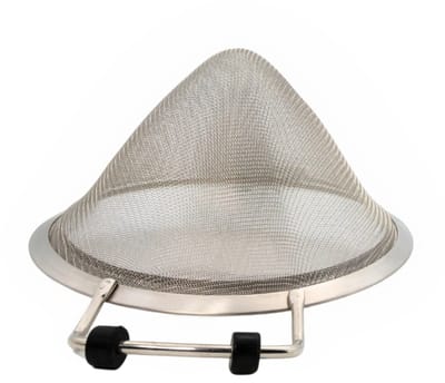 Triangle RVS Zeef met Antislipvoetjes – Puntig en Fijnmazig – Ø 18 cm