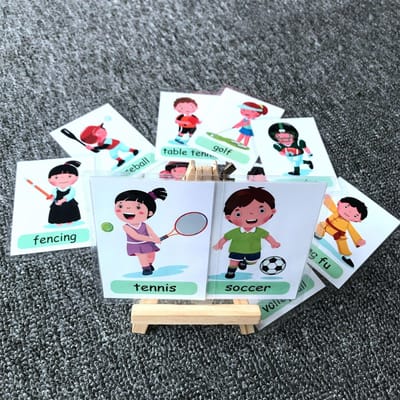12 Pièces Cartes de Mots pour l'Apprentissage de l'Anglais pour Enfants Jouets Flash Colorés pour Enfants Cognition des Couleurs Mémoire Éducation Montessori