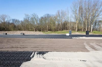 Grindrooster Gazon - Plastic Tegels - Oprit Versterken - Honingraat Structuur - 50 x 50 cm - Zwart