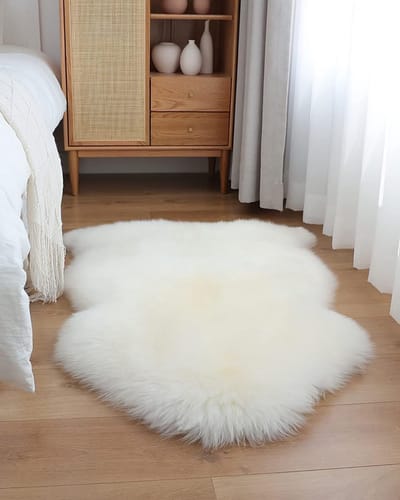 KZQ Imitatie Schaapsvacht Vloerkleed - Zachte Plush Vacht Tapijt voor Bank Woonkamer - Luxe Kunst Lambrizering Wollen Kussen - Warm Slaapkamer Decor - 60 x 90 cm Wit