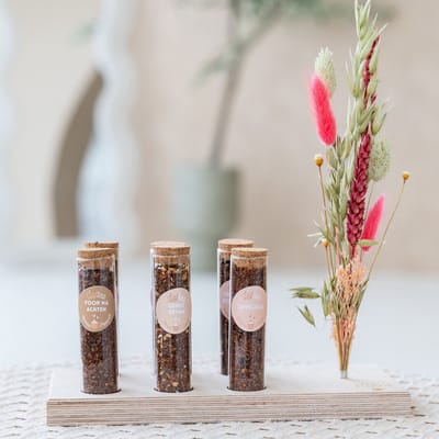 Het Theeplankje 'Alles Rooi' - theeplank, thee cadeauset, rooibos, rooibos thee, thee pakket, thee geschenkset, theeliefhebber