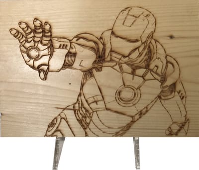 CharredArt - Houten Bord Ironman | Hout kunst - Superhelden - Huis decoratie woonkamer - Wanddecoratie accessoires - Kinderen - Kinderkamer - Sinterklaas cadeau