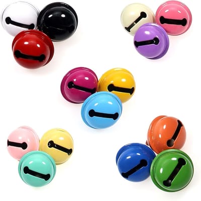 64 Stuks Metalen Belletjes 22 mm in Diverse Kleuren voor Creatieve Projecten, Sleutelhangers, Feestdecoratie en Kerstversiering