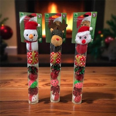 Kerstspeeltjes Voor Katten – Kerstkoker met Pluche & Balletjes - per 3 stuks
