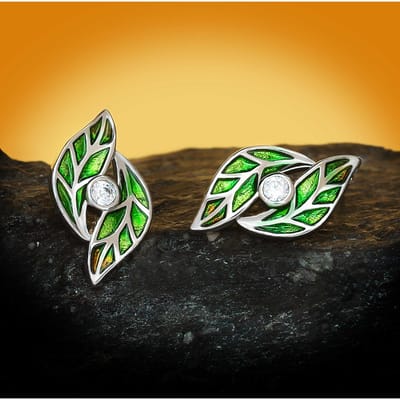 Kleine Verse En Geavanceerde Twee Delige Epoxy Emaille Blad Clip Één Witte Zirkonia Oorbellen Dames Sieraden Cadeau Cocktailfeest white