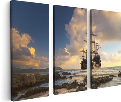 Artaza Canvas Schilderij Drieluik Piratenschip aan de Kust bij Zonsondergang - 120x80 - Foto Op Canvas - Canvas Print