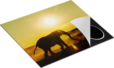 Chefcare Inductie Beschermer Twee Olifanten spelen tijdens Zonsondergang - 60x50 cm - Afdekplaat Inductie - Kookplaat Beschermer - Inductie Mat