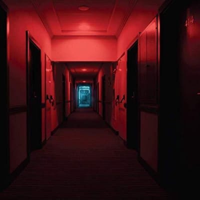 Room 414/coloree Rouge Et Noir