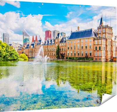 Gards Tuinposter Binnenhof met het Hofvijver in Den Haag - 150x120 cm - Tuindoek - Tuindecoratie - Wanddecoratie buiten - Tuinschilderij
