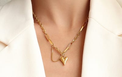elegant ketting met mooie details en hart - necklace with heart - collier - cadeau moeder dochter - speciaal - luxe