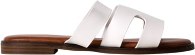 Sandalen om aan te trekken