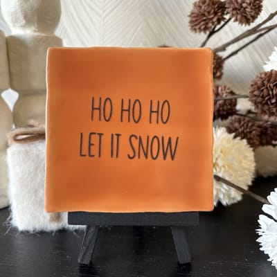 Hartjespost | Tegeltje Ho ho ho let it Snow oranje, bruin glitter | schoencadeautjes sinterklaas | tegeltjes met tekst | spreuktegel | tegeltjeswijsheden | Christmas | Xmas | kerstmis | decoratie kerst | Snow | sneeuw | snowman | 10x10