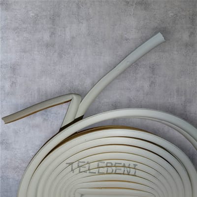 TeleBeni® 2 x 1.5m á 9 x 5,5 mm lucht en waterdichte siliconen tochtstrip voor kiepramen, draairamen en draaideuren, kantelramen en normale ramen & deuren met stevige 3M plak rand voor jaren plezier mits de ondergrond goed ontvet is.