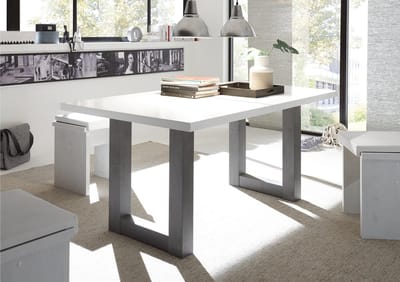 Uitschuifbare Witte matte lak eettafel 160-210cm met U-vormig onderstel Tafelblad: product van gelamineerd hout Frame: Poten van kunstframe