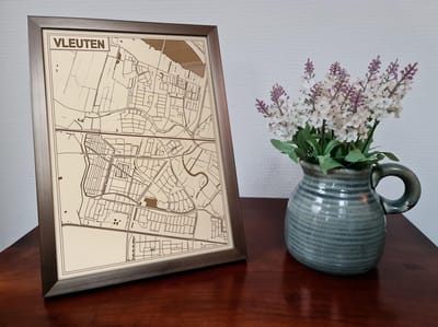 Decoratief Beeld - Houten Van Vleuten - Hout - Bekroned - Bruin - 21 X 30 Cm