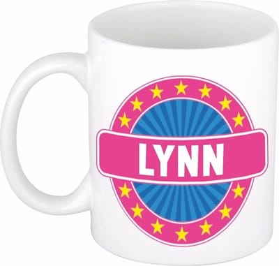 Bellatio Decorations - Lynn voornaam - koffiemok - beker - wit/roze - 300 ml - Cadeau - Dames - Collega - Moederdag - Verjaardag