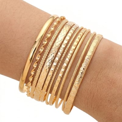 Goudkleurig armbandenset dames bloemenpatroon minimalistische armbanden set van 10 klassieke basis armbanden stapelbare armbandenset met bloem details